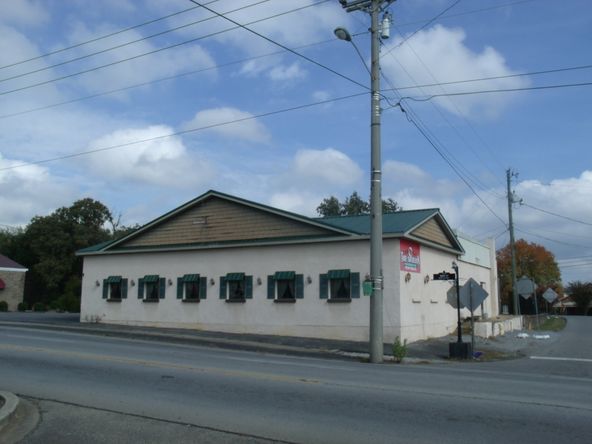 222 N Main St, Arab, AL 35016